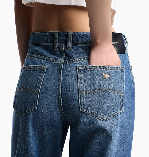 Джинсы Armani: искусство совершенного стиля и качества