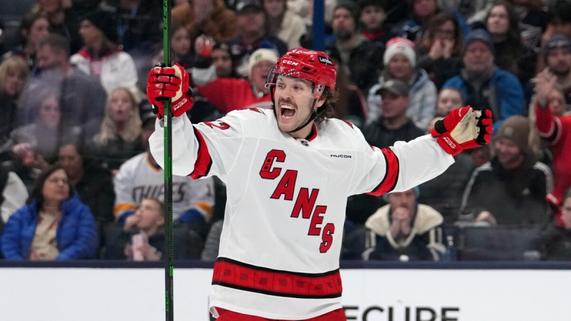 «Каролина» обыграла «Рейнджерс» в матче НХЛ